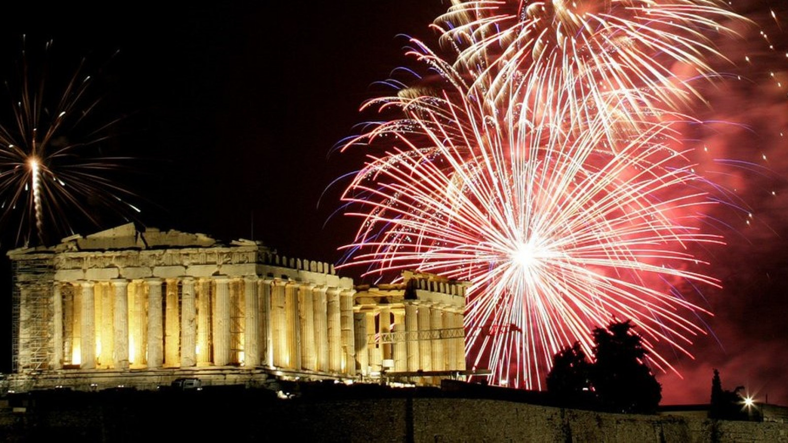 2024 capodanno ad atene 31 /12 IN8