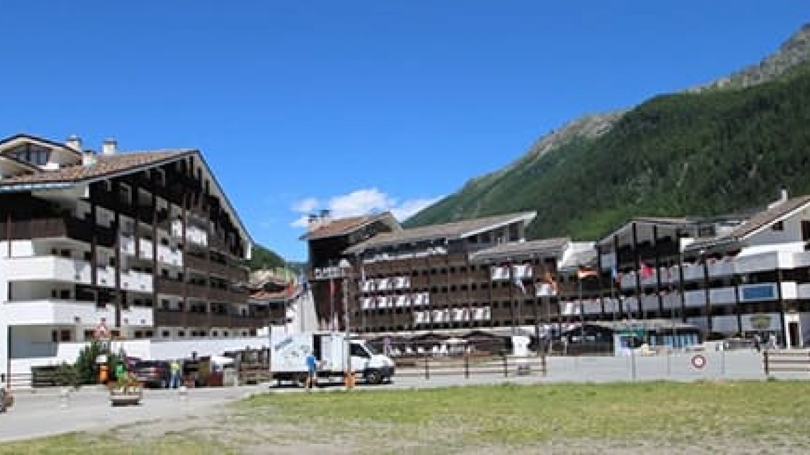 2024 estate valle d'aosta la thuile hotel residence IN8